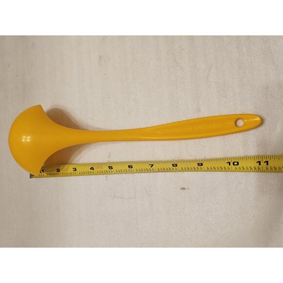 Yellow‎ Melamine-Ware Soup Ladle Solid Taiwan 11” Kitchen Utensil Vintage - Picture 6 of 6